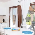 Semesterbostad Del Moro, Free Wifi, 300mt From Sinzias' *