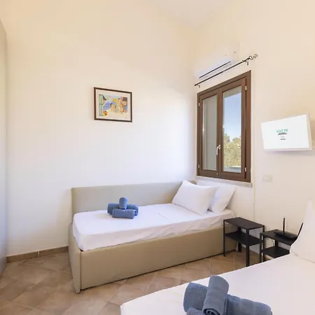 Del Moro, Free Wifi, 300mt From Sinzias' Vakantiehuis *